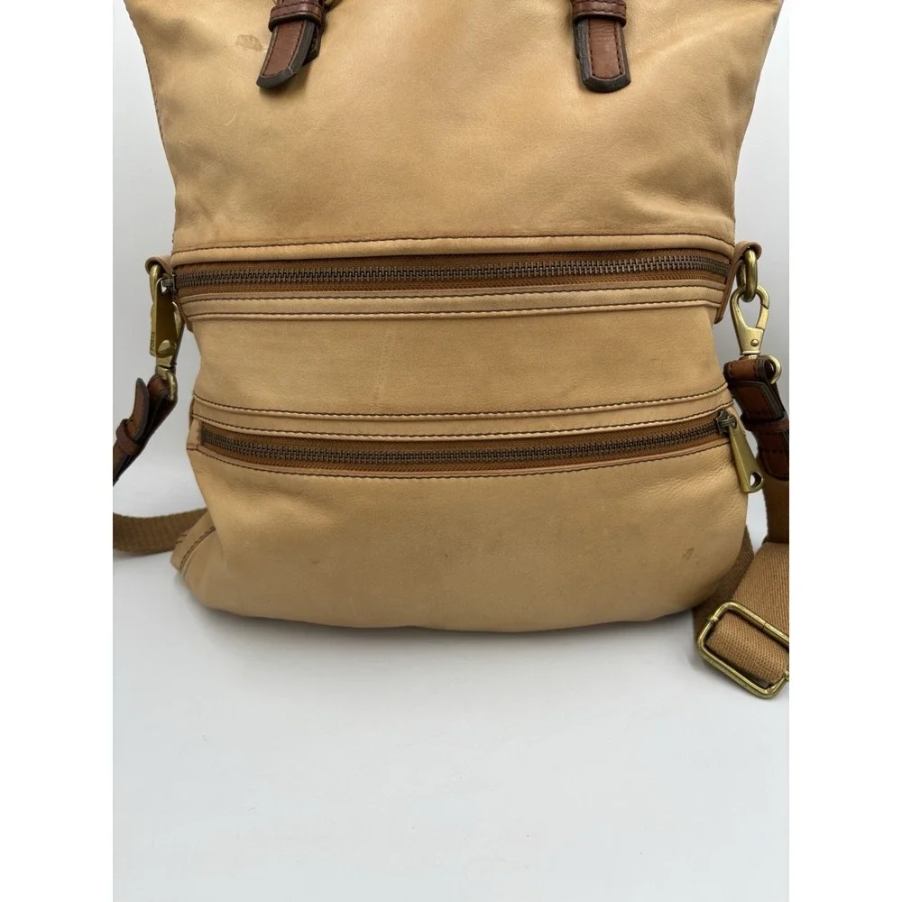Fossil Explorer‎ Fold-Over Leather Crossbody Messenger Shoulder Bag Tote Tan